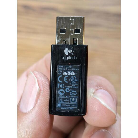 Logitech Wireless Mouse WITH Receiver C-UAY59 810-000215 C-UAT51 Dongle Receiver - Picture 3 of 3